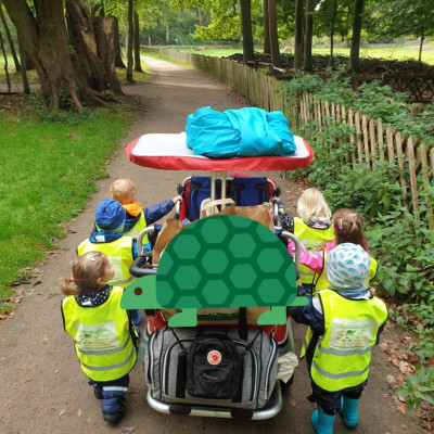 Üben am Wagen zu gehen